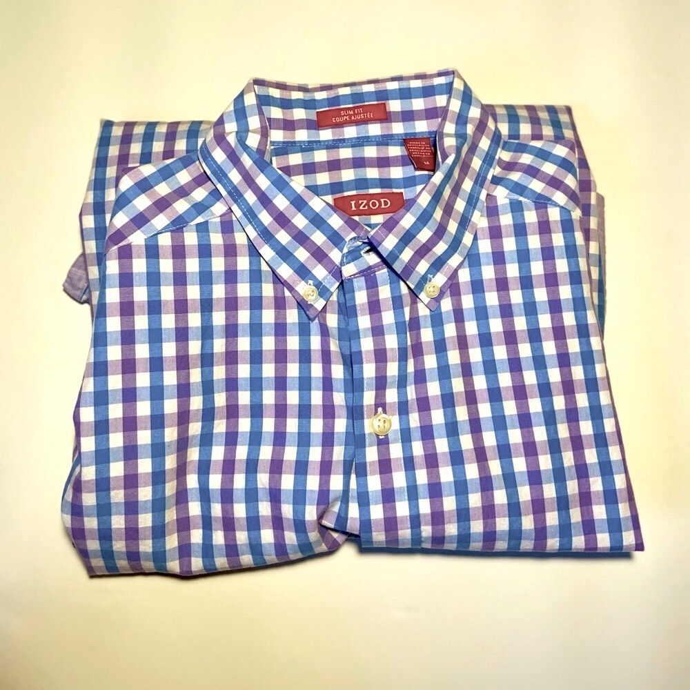 A super nice IZOD casual shirt to have!!!